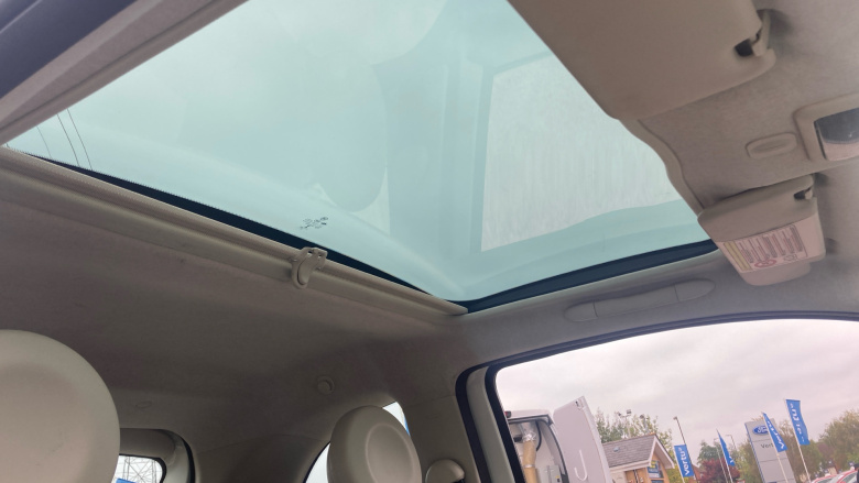 Fiat 500 1.2 Lounge 3dr [Start Stop] Petrol Hatchback